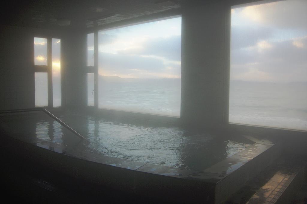 Hatsushio Ryokan Itoshima Eksteriør billede